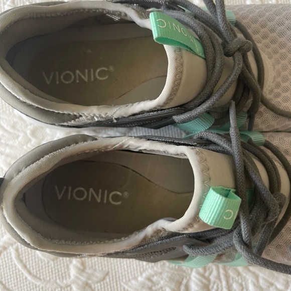 Vionic • Sneakers - Picture 4 of 6